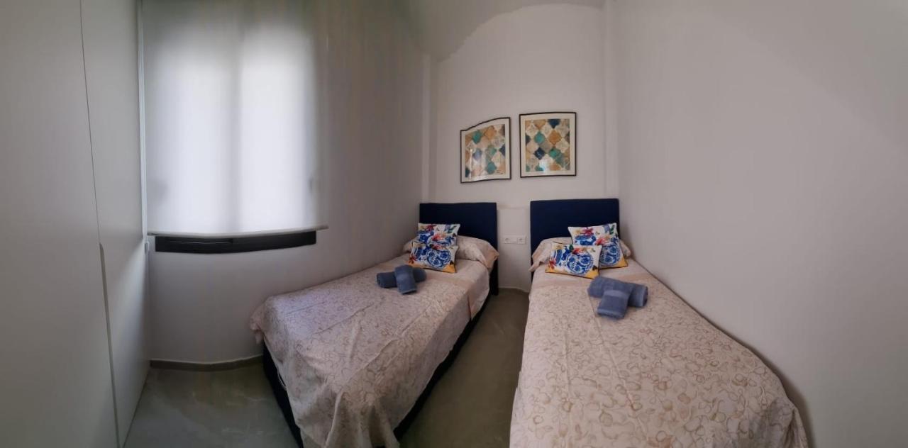 Modern And Cosy Apartment Close To The Beach トレビエハ エクステリア 写真