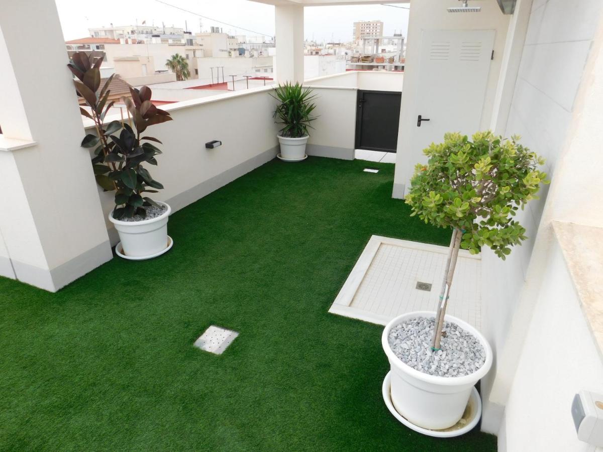 Modern And Cosy Apartment Close To The Beach トレビエハ エクステリア 写真