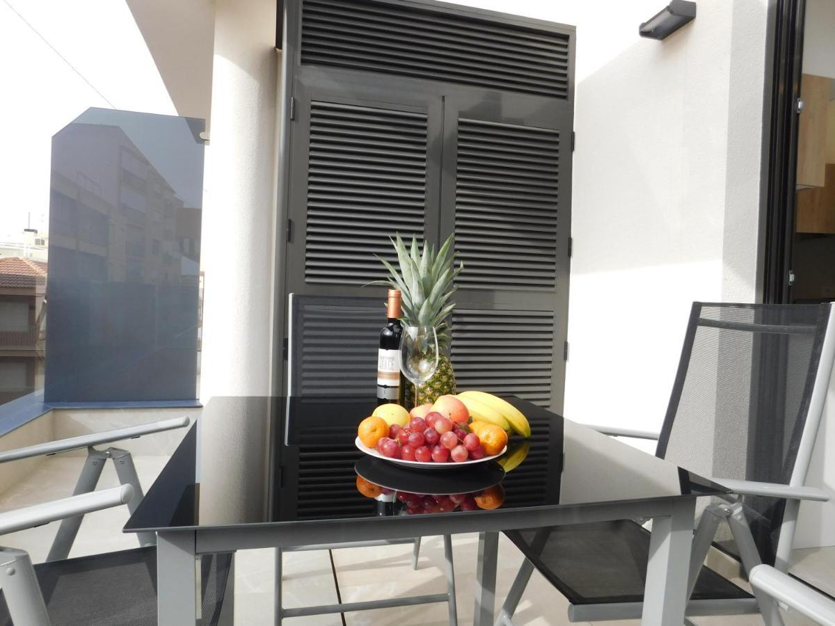 Modern And Cosy Apartment Close To The Beach トレビエハ エクステリア 写真