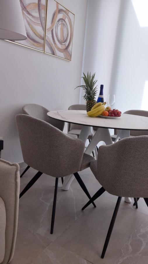 Modern And Cosy Apartment Close To The Beach トレビエハ エクステリア 写真