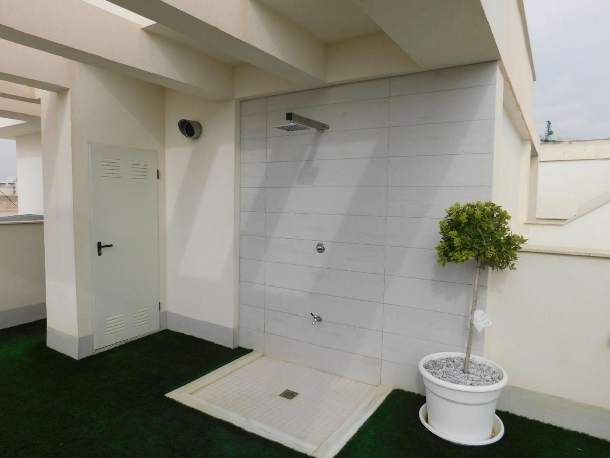 Modern And Cosy Apartment Close To The Beach トレビエハ エクステリア 写真