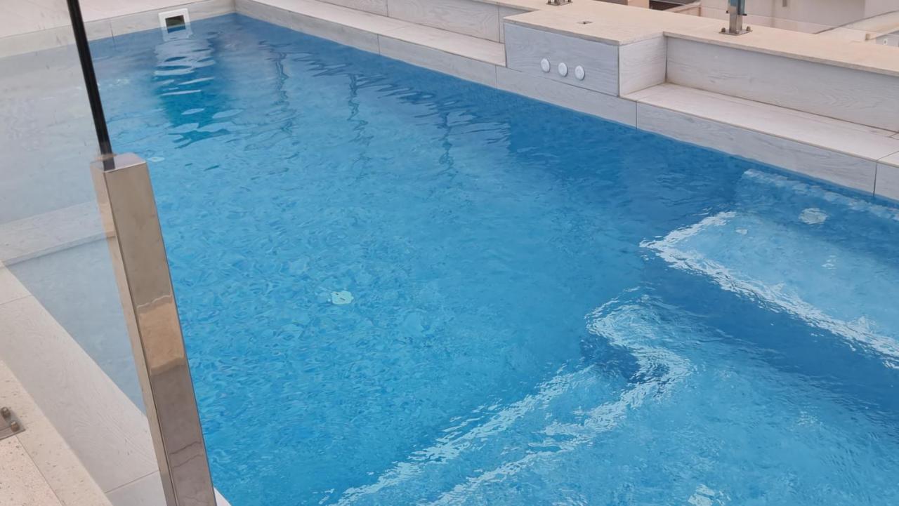 Modern And Cosy Apartment Close To The Beach トレビエハ エクステリア 写真