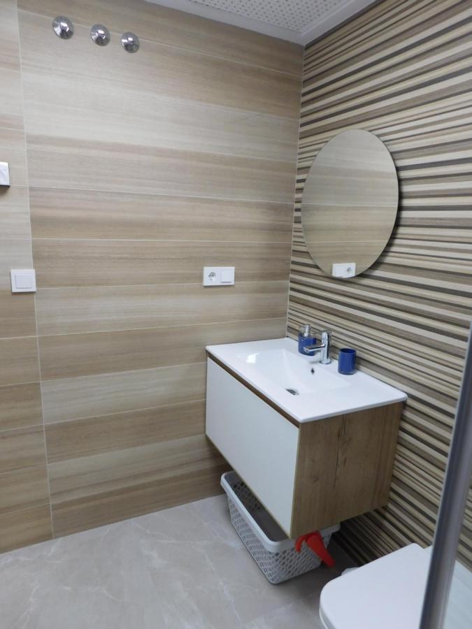 Modern And Cosy Apartment Close To The Beach トレビエハ エクステリア 写真